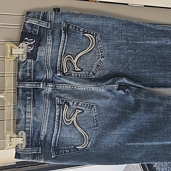 Rock and Republic slifhtly distressed jeans size 26 - Picture 6 of 6